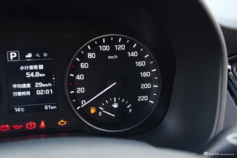 2017款悦纳RV 1.4L自动活力版SPORT