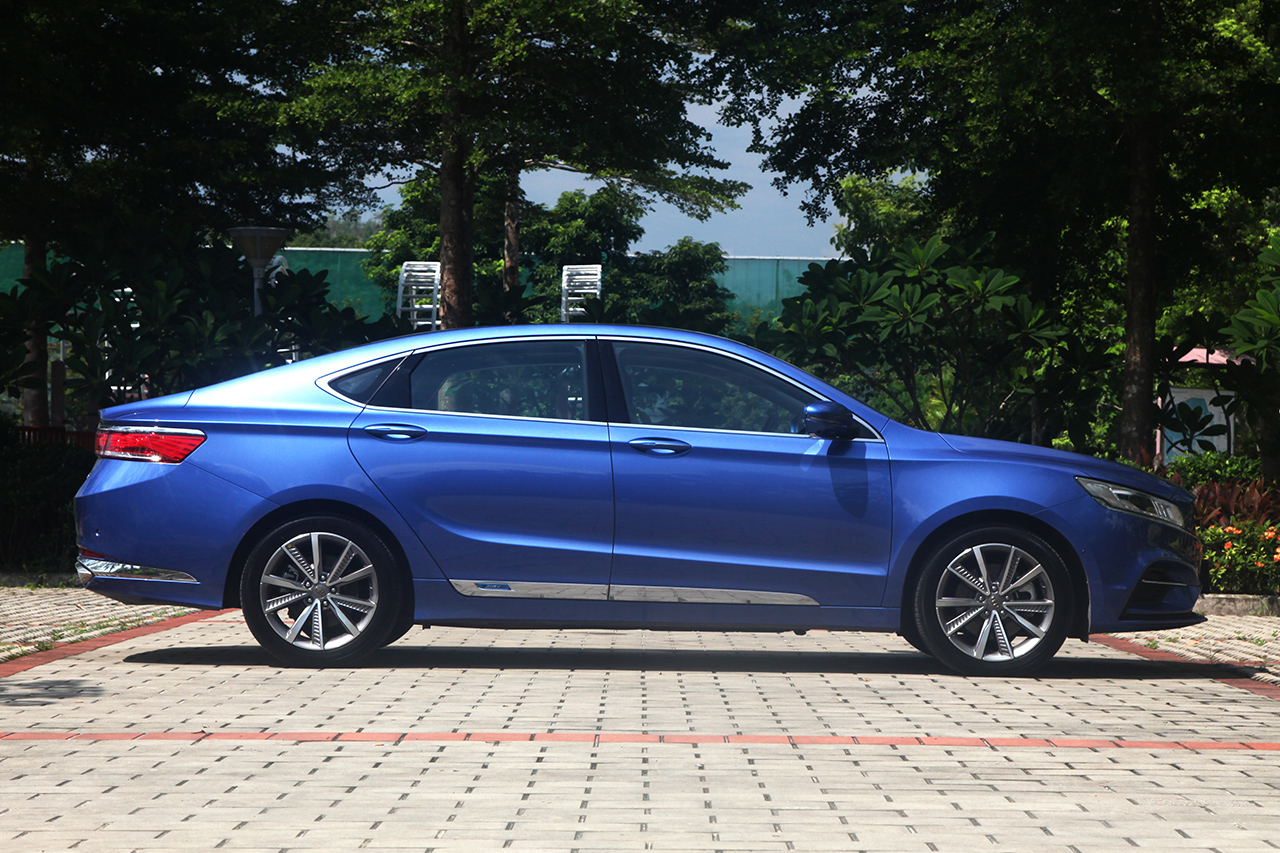 2018款吉利博瑞ge新能源phev 耀享版