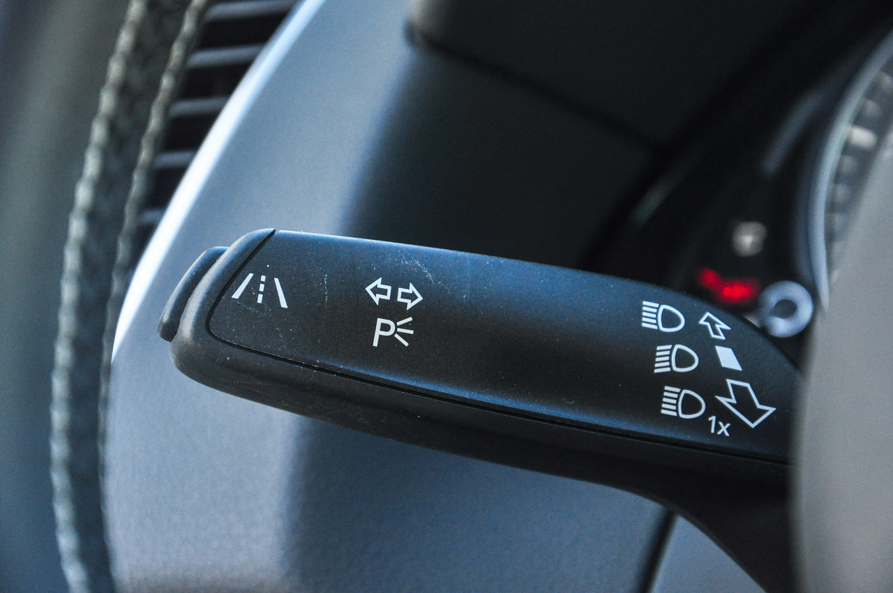 2014款奥迪SQ5 3.0T自动3.0TFSI quattro