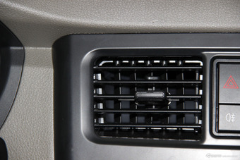 2016款五菱荣光V 1.5L手动实用型