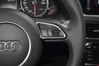 2017款奥迪Q5 2.0T自动40TFSI技术型