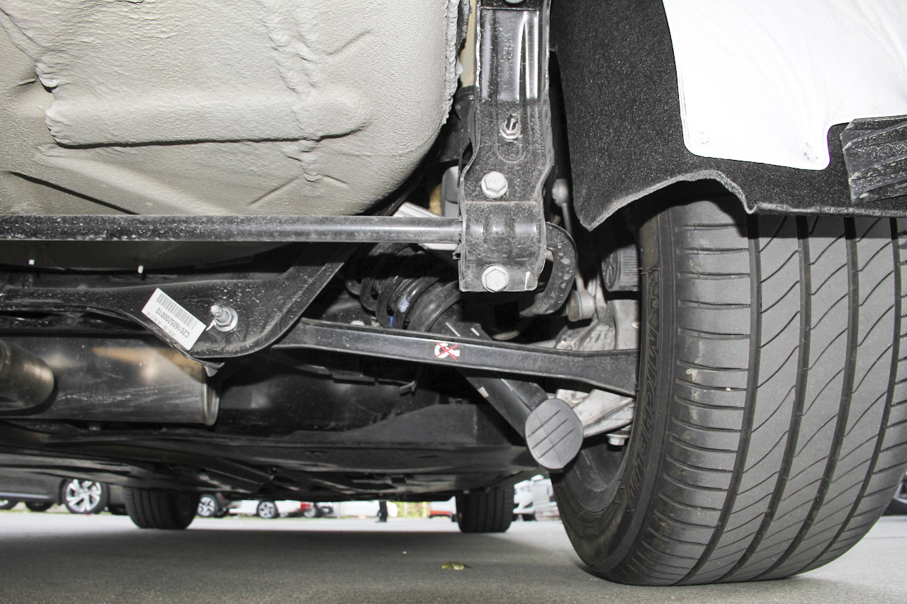 2017款雪铁龙C6 1.8T自动旗舰型