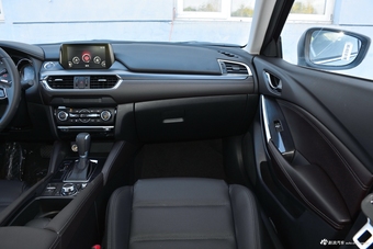 2018款阿特兹2.0L自动蓝天豪华版