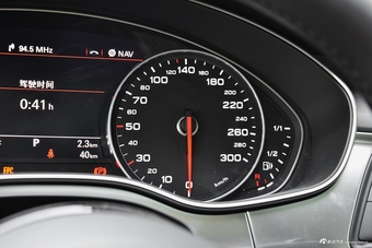 2017款奥迪A7 2.0T自动40TFSI quattro技术型