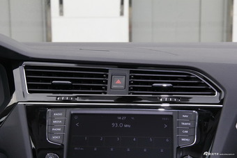 2017款途观L 1.8T自动两驱舒适版330TSI