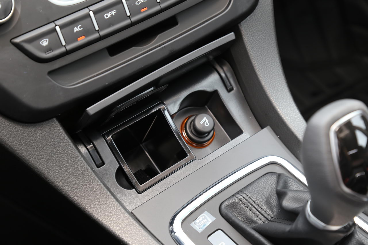 2017款吉利帝豪1.3T自动RS两厢百万款向上版