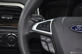 2013款蒙迪欧2.0T自动200豪华型