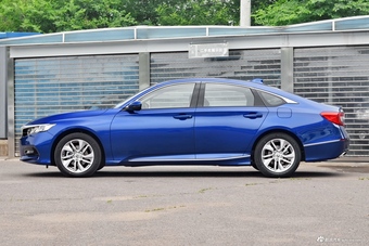 2018款雅阁1.5T自动豪华版260TURBO