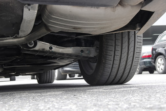 2017款奥迪A4L 2.0T自动40TFSI运动型