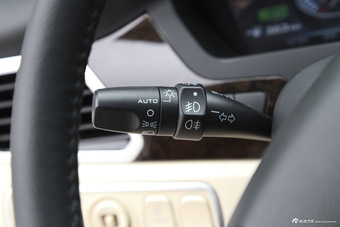 2016款腾势尊贵版