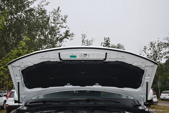 2017款途乐5.6L自动标准型