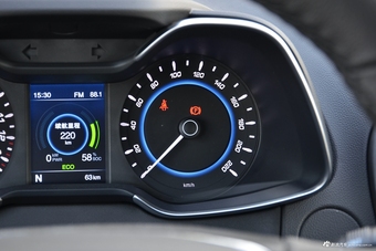 2017款艾瑞泽5e 智酷版