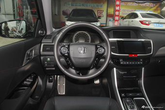 2016款雅阁混动2.0L自动锐领版