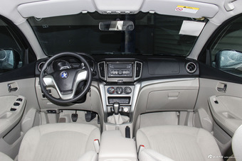 2016款启辰T70 1.6L手动睿行版图片