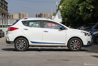 2018款江淮iEV7S 智享型