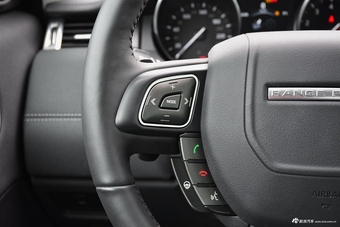 2018款揽胜极光2.0T自动致动版240PS