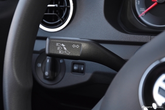 2019款捷达梦想版1.4L手动时尚型