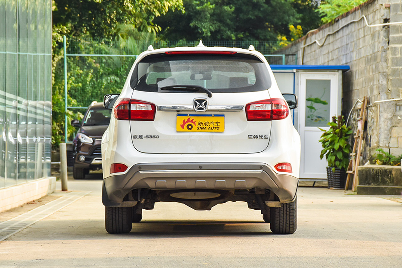 2016款驭胜S350 2.0T手动四驱汽油豪华天窗版5座