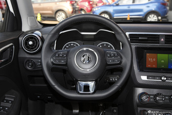 2017款名爵ZS 1.5L手动舒适版 