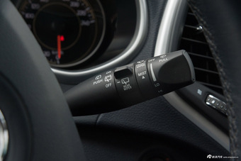 2017款自由光2.4L自动卓越版