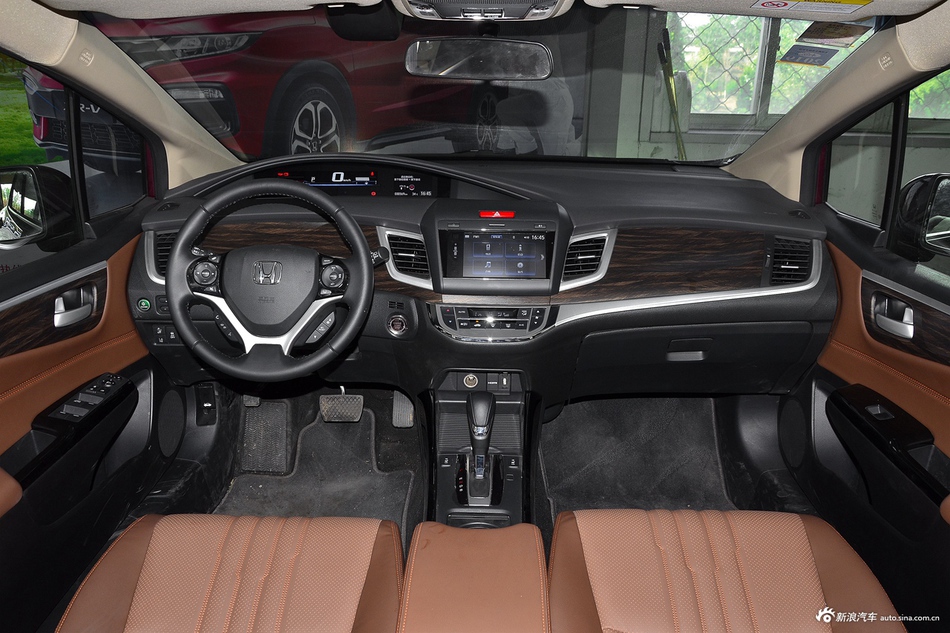 2017款杰德 1.5T自动210TURBO CVT豪华版 6座