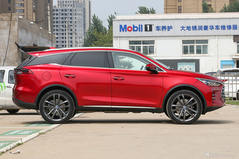 2018款比亚迪唐新能源2.0T全时四驱智联创享型7座