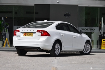 2018款沃尔沃S60L 1.5T自动T3智进版