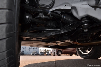 2017款伽途im6 1.5L手动智臻型 白