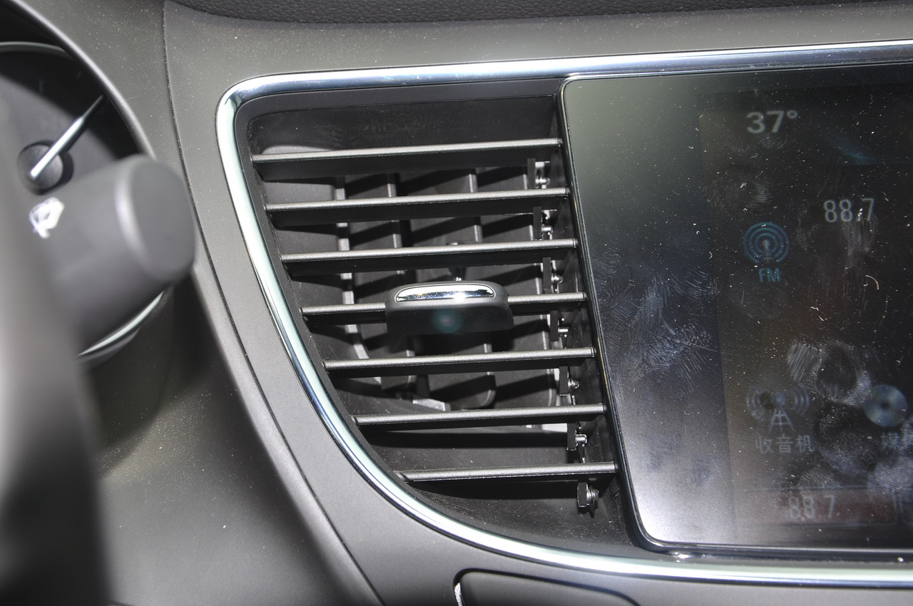 2016款君越2.0T自动豪华型28T