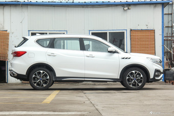 2018款君马SEEK 5（赛克5）1.5T自动领耀版