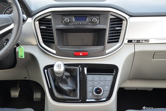 2016款瑞风M4 2.0L手动舒适型