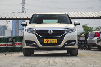 2017款本田UR-V 2.0L 370TURBO自动四驱尊耀版