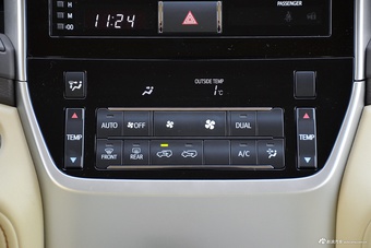 2016款兰德酷路泽4.0L自动V6中东低配版