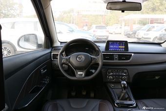 2018款风光S370 1.5L手动豪华型7座