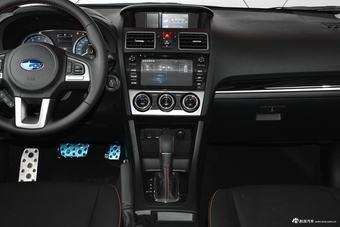 2017款斯巴鲁XV 2.0L自动豪华版