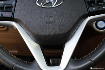 2015款全新途胜1.6T自动四驱旗舰型