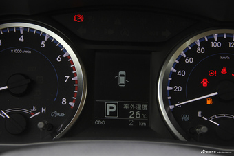 2018款汉兰达2.0T自动两驱精英版7座