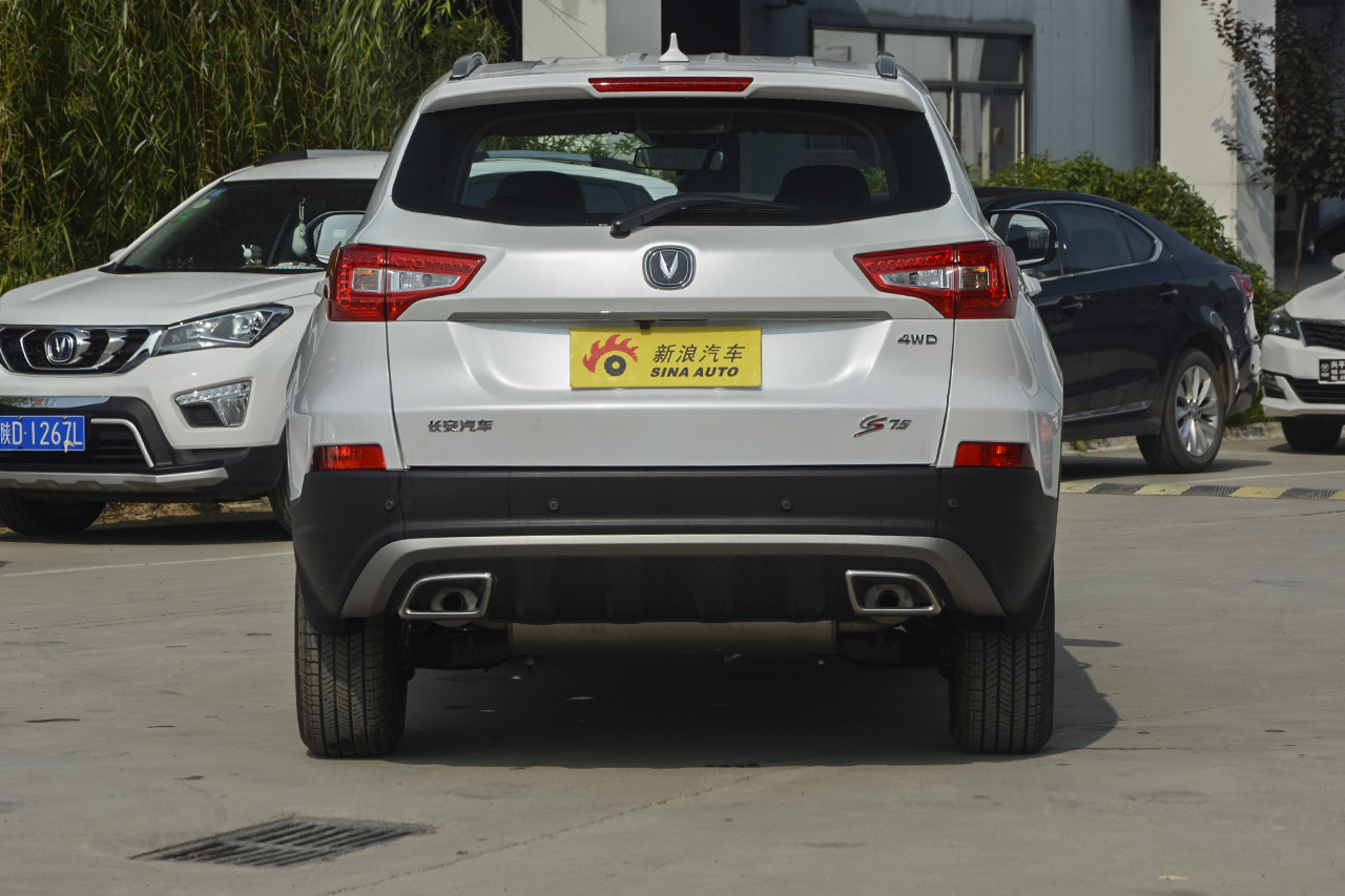 2017款CS75尚酷版1.8T自动四驱豪华型