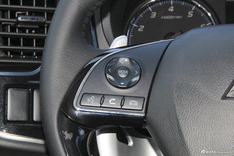 2018款欧蓝德2.4L自动四驱豪华版7座