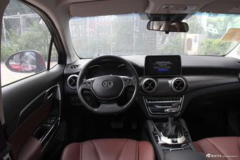 2018款北汽绅宝D50 1.5L CVT尊贵智联版