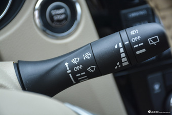 2015款奇骏2.0L自动XL两驱舒适MAX版