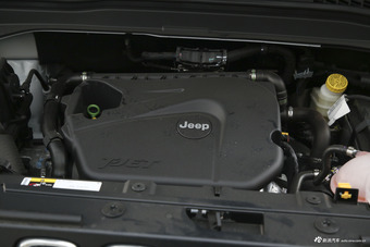 2018款自由侠1.4T自动高能版互联网大屏版