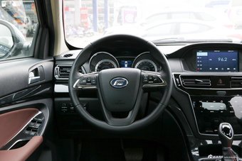 2018款雄师F22 1.9T自动两驱柴油旗舰型D19TCIE2