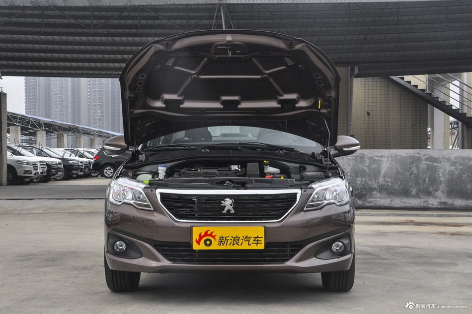 2017款标致301 1.6L 自动舒适版
