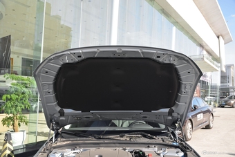 2018款沃尔沃S90 2.0T自动T5智远版