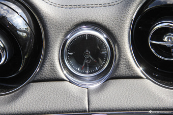 2015款捷豹XJL 3.0L自动SC两驱尊享商务版