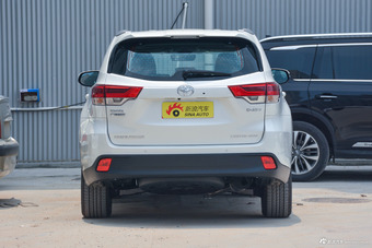 2018款汉兰达2.0T自动四驱至尊版7座