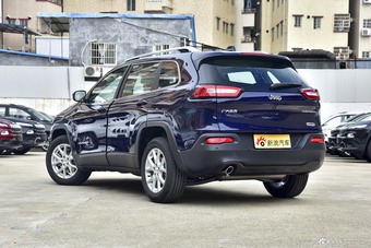 2016款自由光2.0L自动优越版 深海蓝