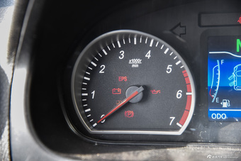 2015款北汽幻速H2 1.5L手动舒适型