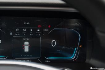 2018款北京BJ40 PLUS 2.3T自动四驱尊享版